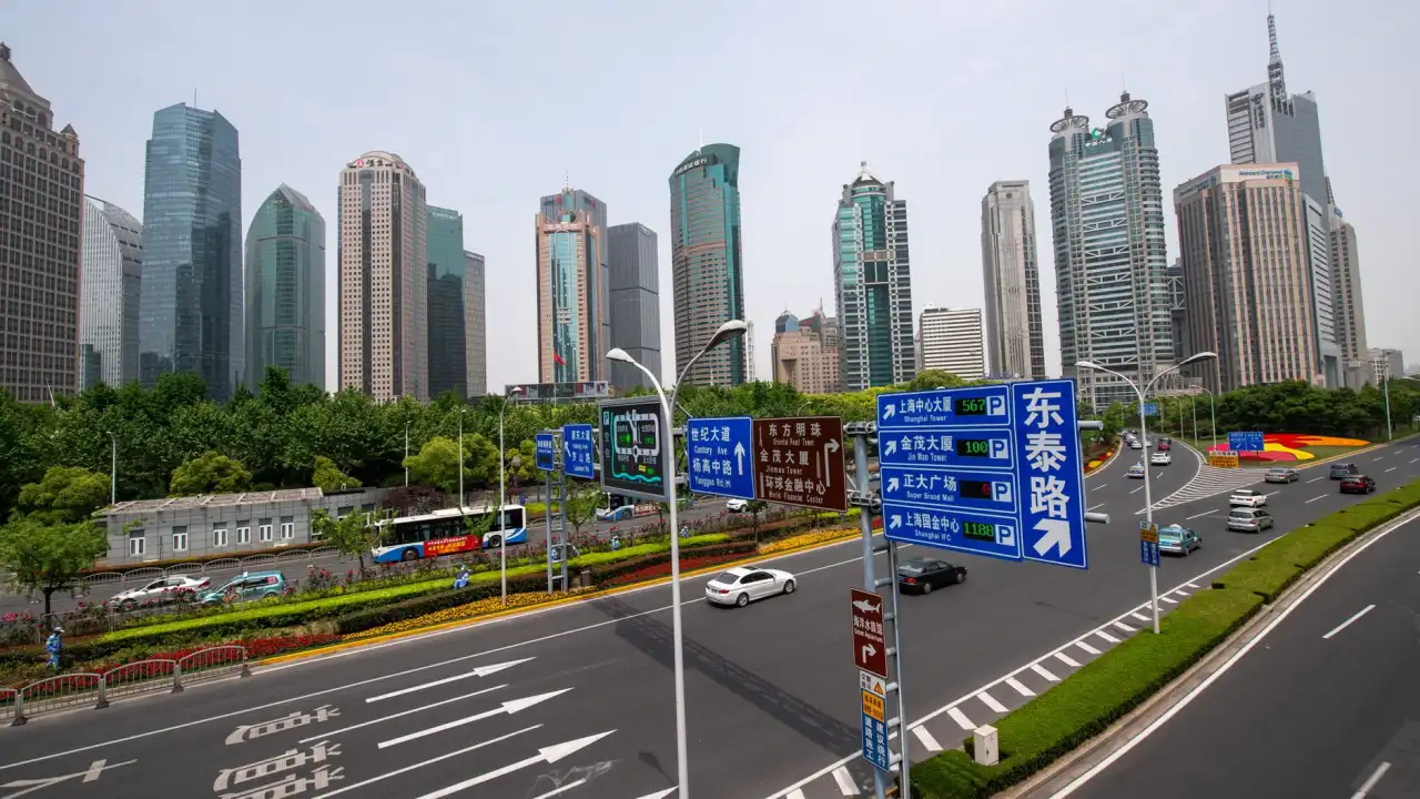 2025年深圳二手房买卖流程优化与房产经纪服务升级要点