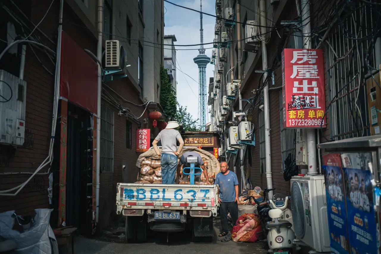 深圳租房市场趋势分析：专业房产经纪如何匹配高效房源